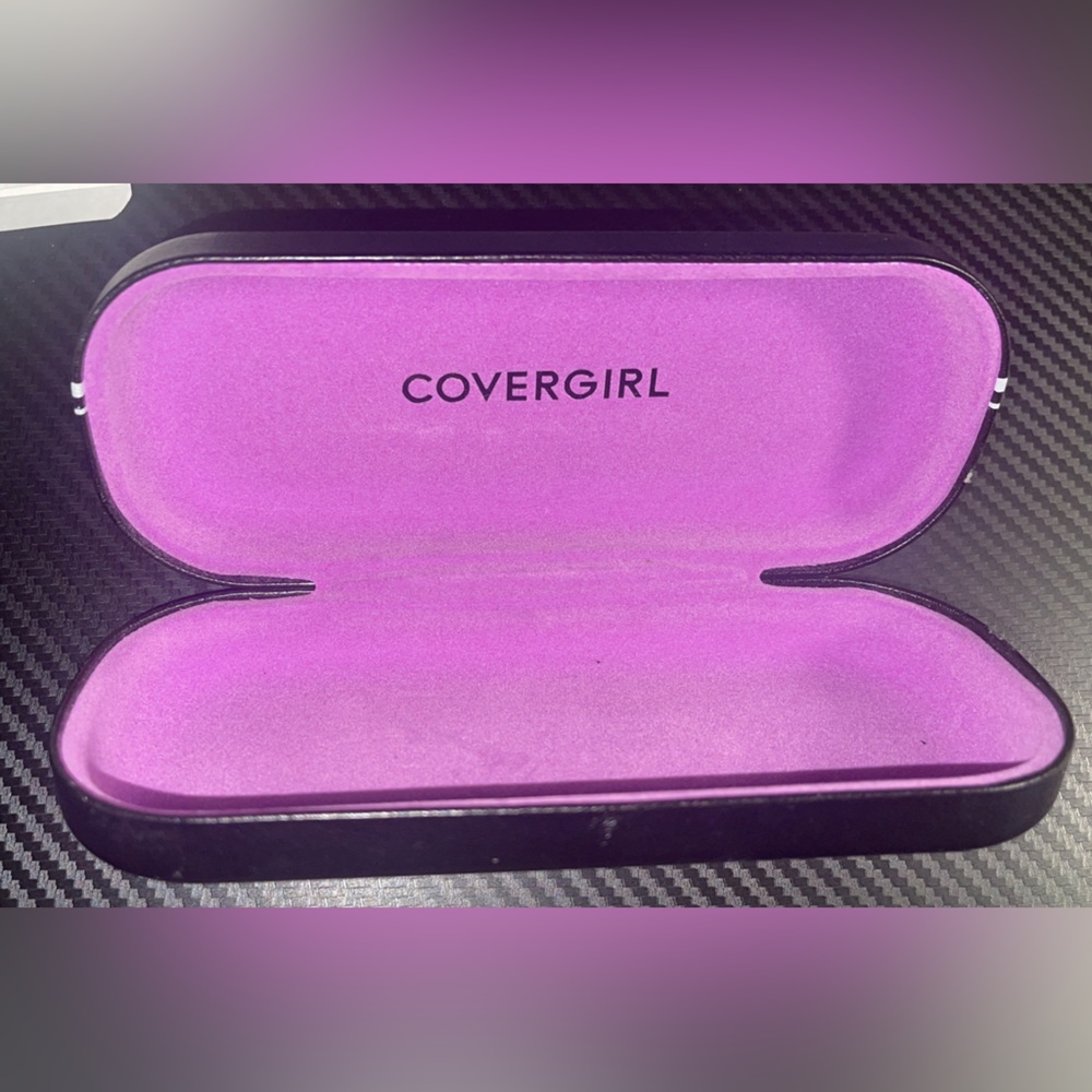 Covergirl Sunglasses/Glasses Cases Purple & Black